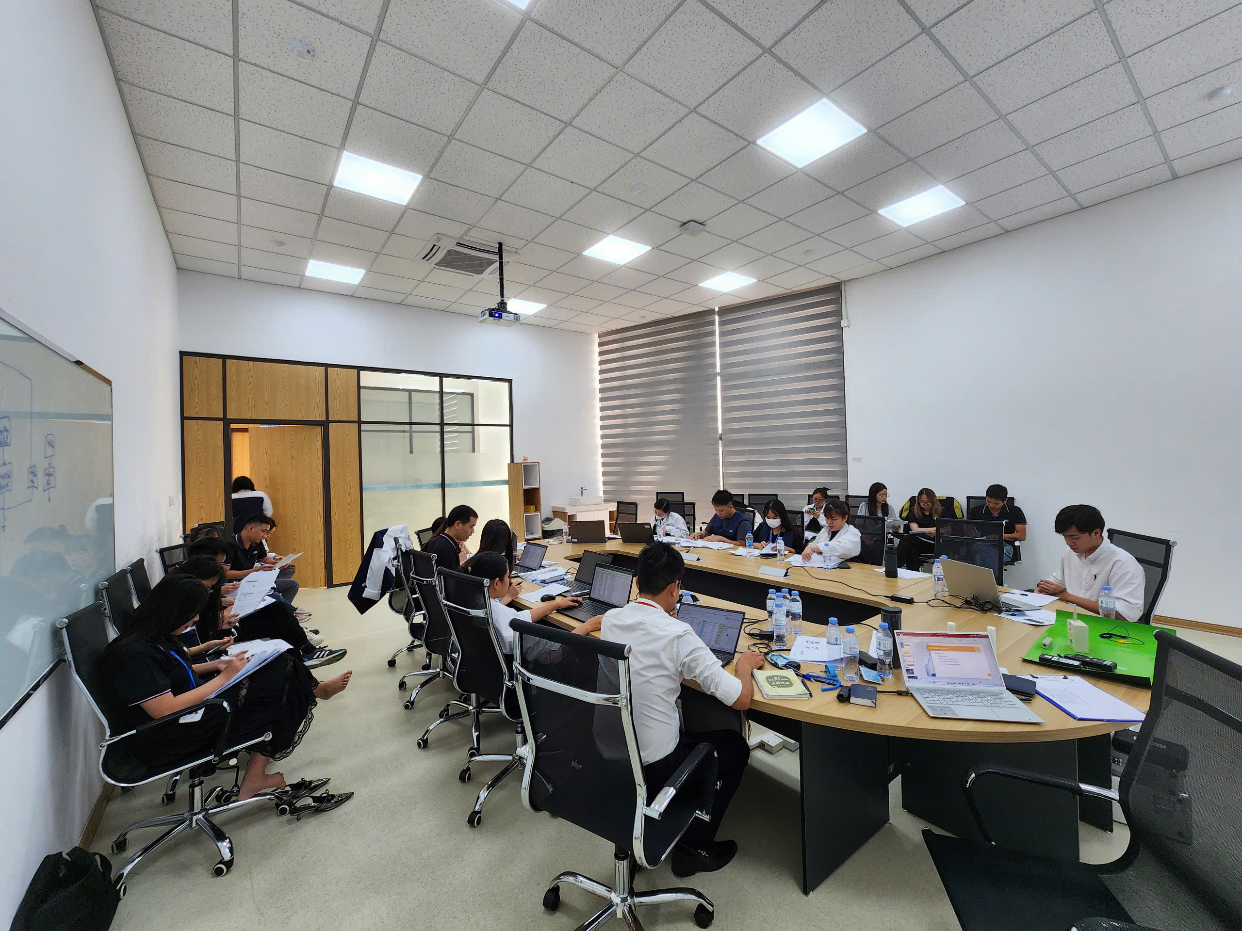ĐÀO TẠO & TƯ VẤN ESD/EOS